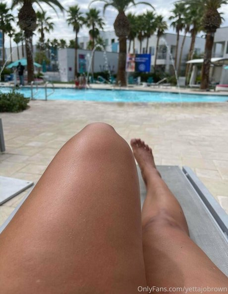 yettajobrown model xxx photo