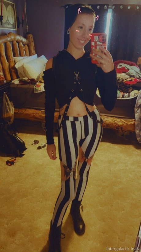 Alieninara nude star galleries