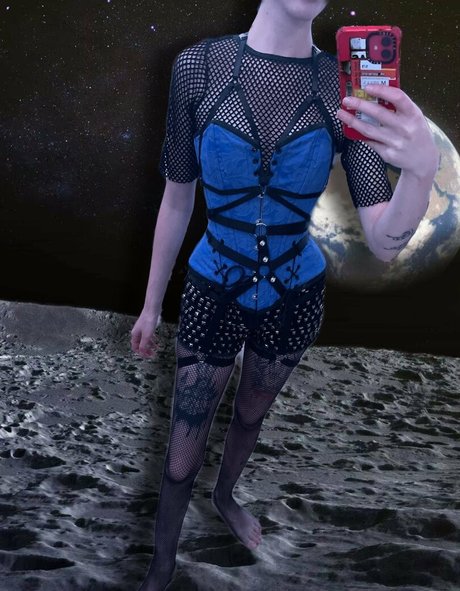 Alieninara pornographic star img