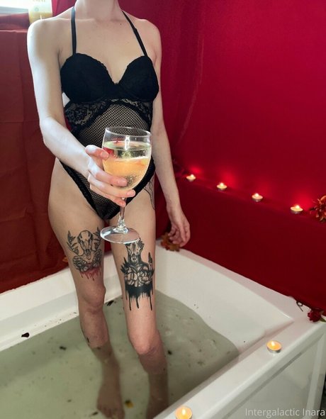 Alieninara pornstar beautiful images