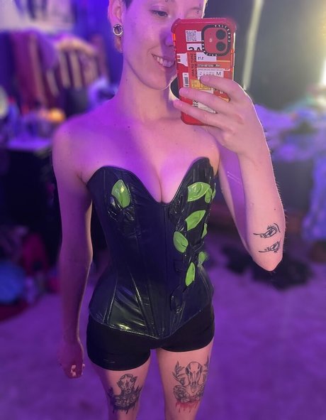 Alieninara Quick photo