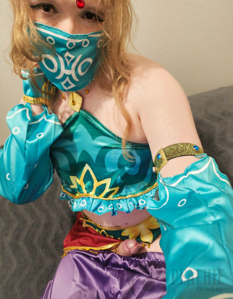 peachiepremium Quick photo