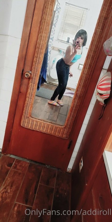 addiroll naked model archive