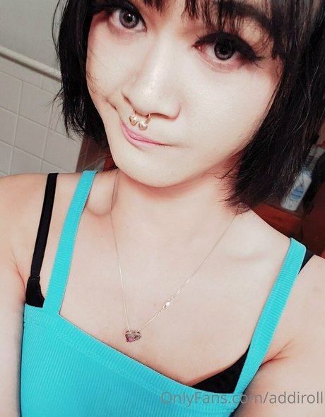 addiroll pretty pornstar photo