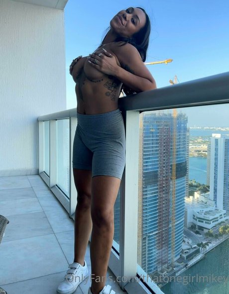 thatonegirlmikey star best picture