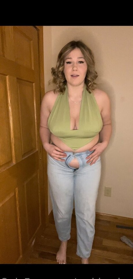 msblondepiggy sexy pornstar pictures