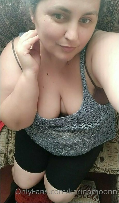 karinamoonn xxx pornstar image