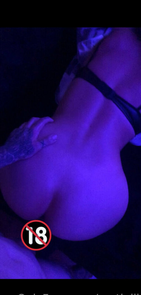 erotiniii star sexy pics