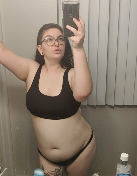 chubbypiggy model xxx picture