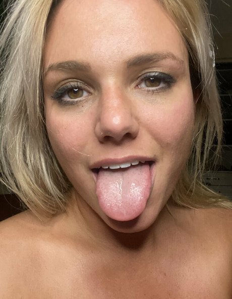 xxxvanessaxxxfree naked star pics