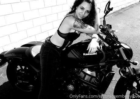 embraceembodylove nice pornstar img