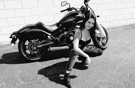 embraceembodylove naked star image