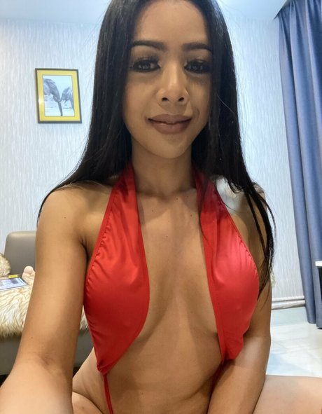 ladyboyfernfern adult model pics