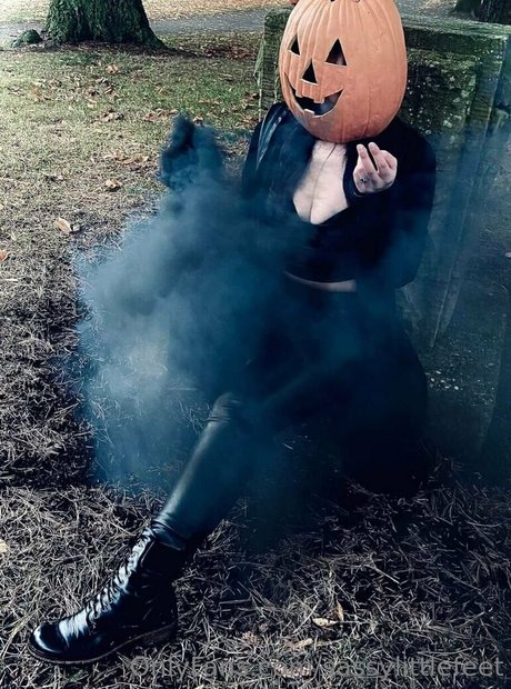 sassylittlefeet star porn archive