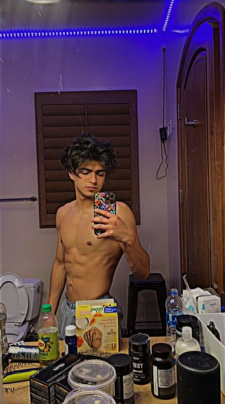 evillxe nice model pics