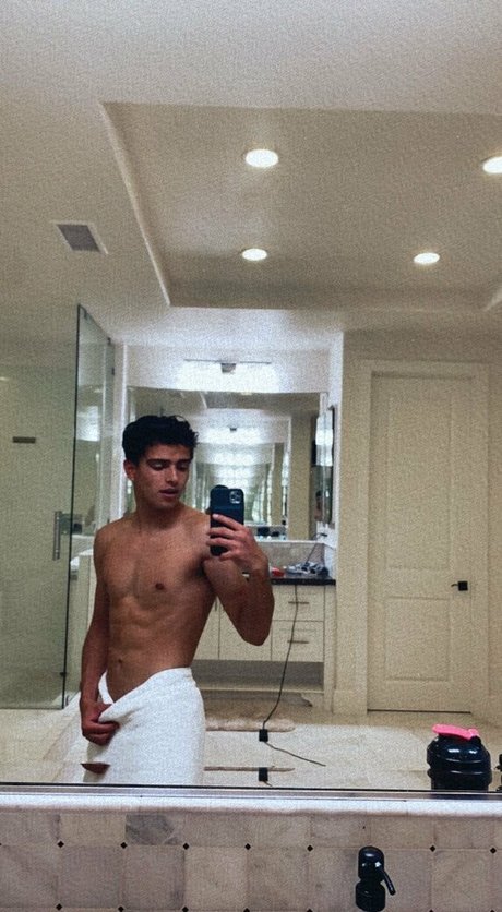 evillxe exclusive model photos