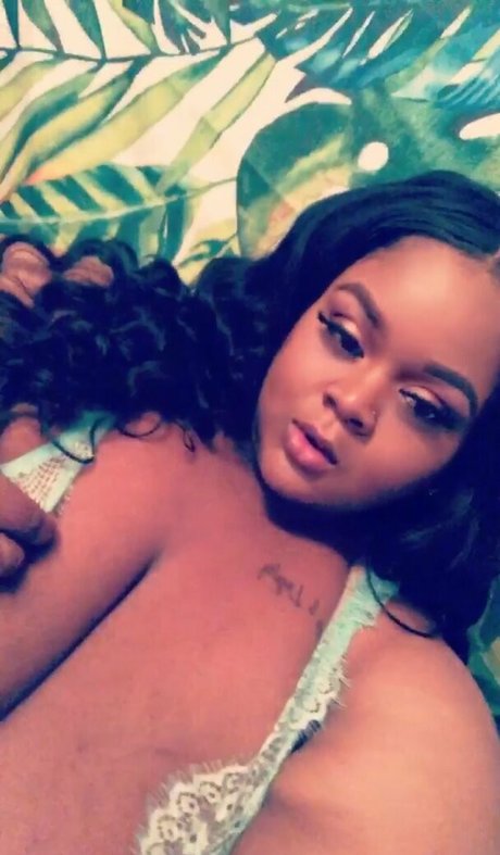 bigbabii sexy model photo