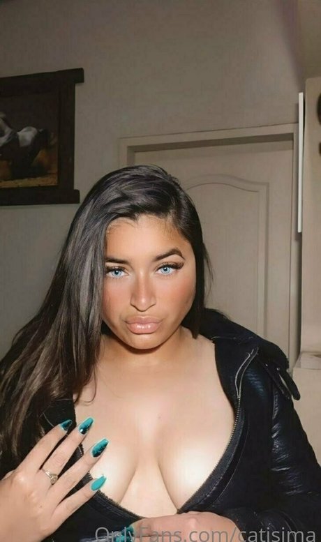 catisima model adult pic