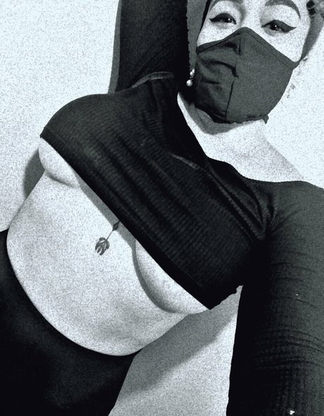 famouscreamy pretty pornstar galleries