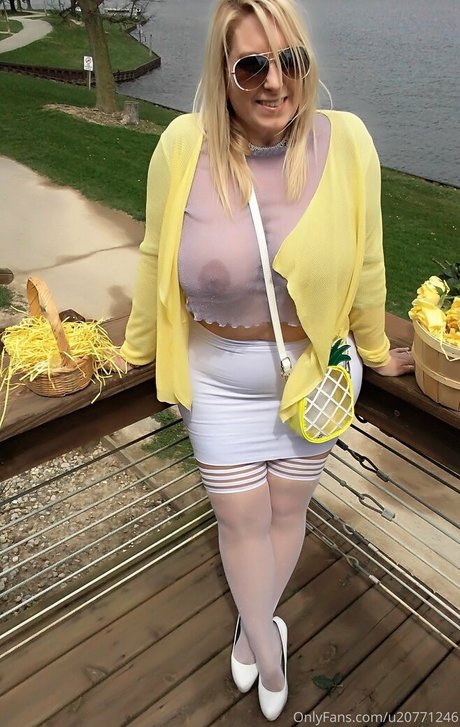 indyhw beautiful pornstar photos