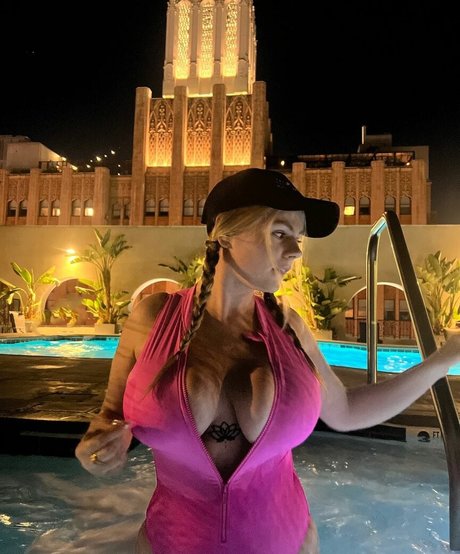 Emily V Profile photo