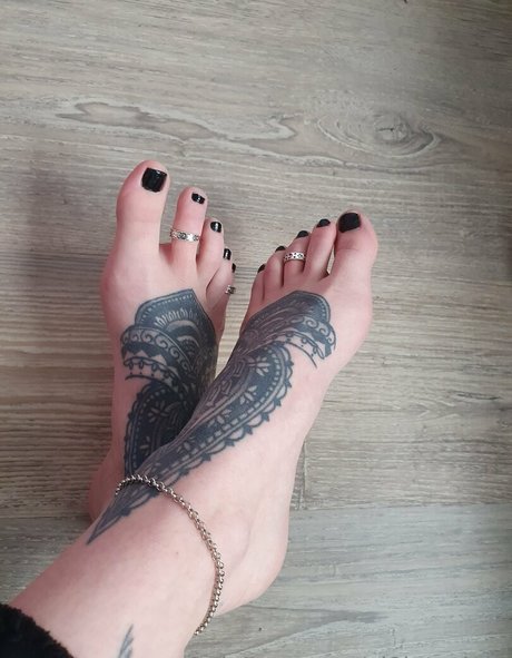 vi0let night model nude pic