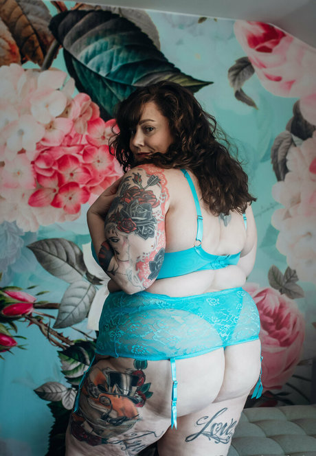 big tits nerd onlyfans nudes photo