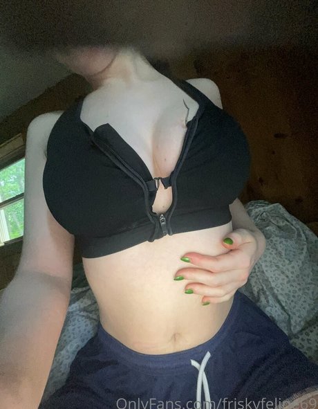 friskyfeline69 hd star photo