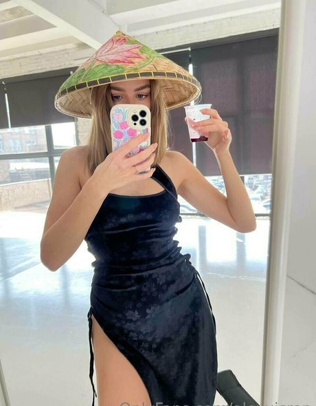 alexxisren exclusive actress photos