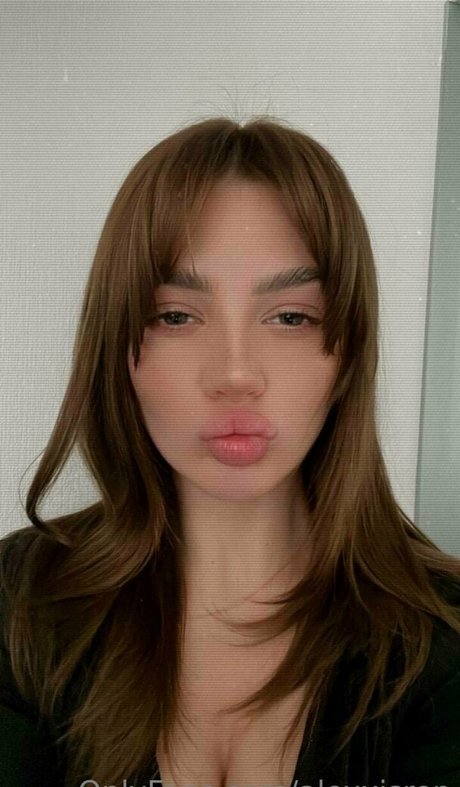 alexxisren perfect star pics