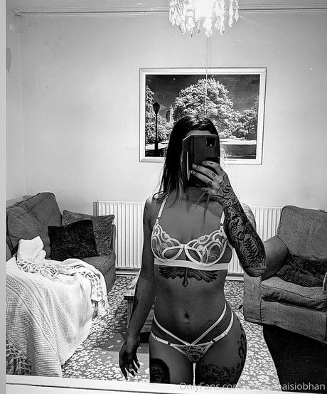 therealnaisiobhan pretty model pic