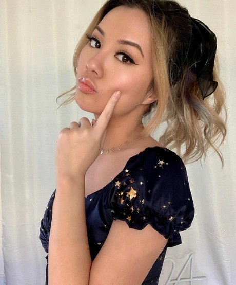 Gina Darling xxx actress pics