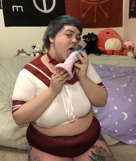 mainsqueez3free art model pics