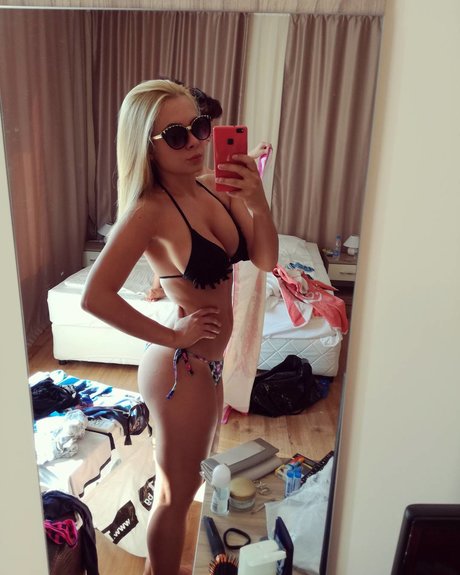 wide onlyfans beautiful porn image