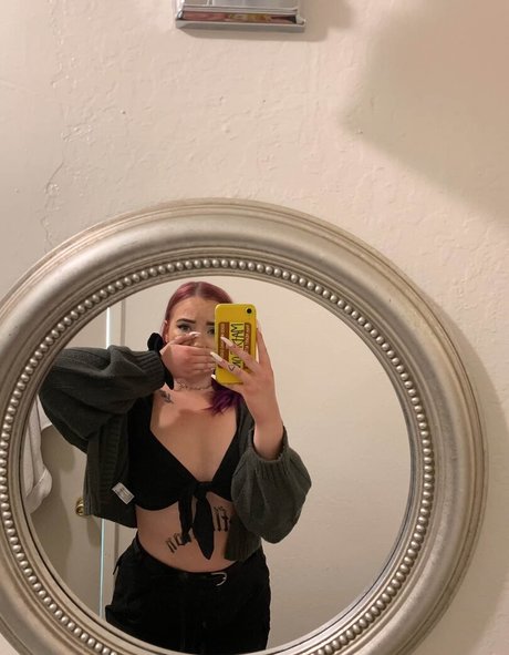 gym onlyfans pornographic photo