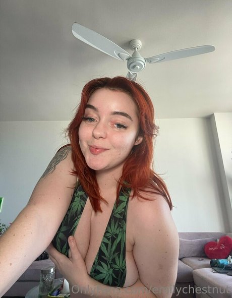 emilychestnut hot model pictures