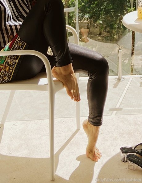 Sher Arar star nude pictures