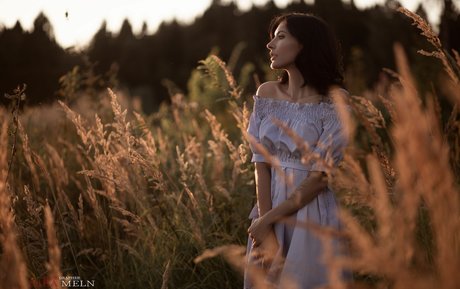 melons fans model nude pic