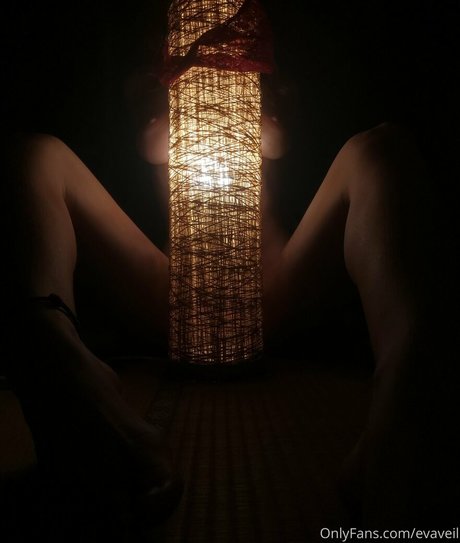 Evaveil sex model pictures