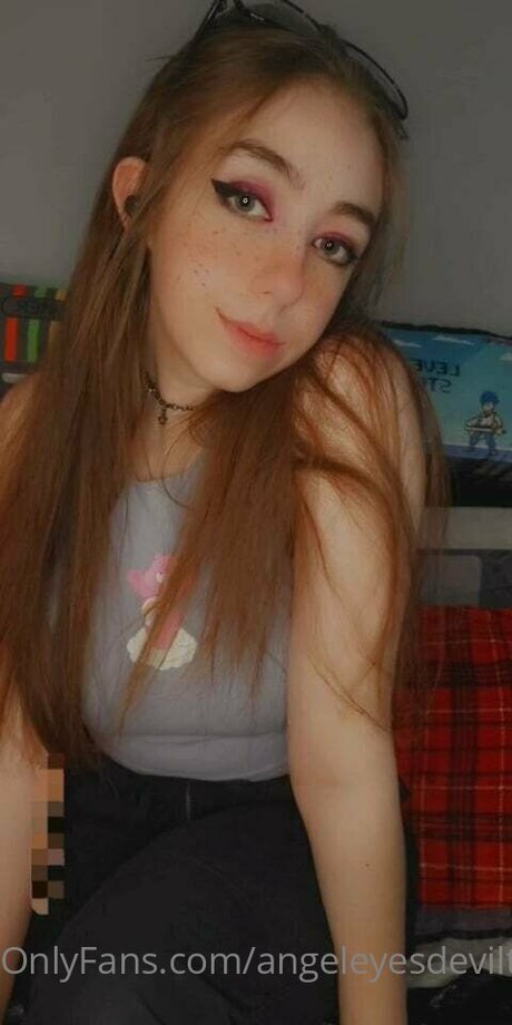 Angel Eyes Devil Thighs sex pornstar pic