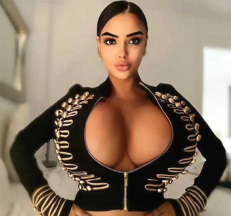 Atlanna1 nice model photo