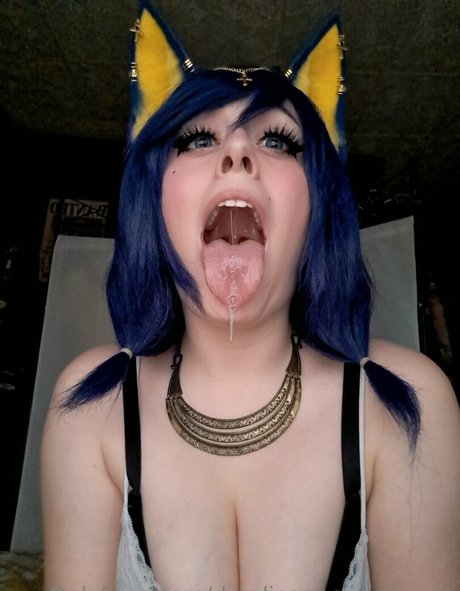 DroolingAhegaoQueen porn star pic