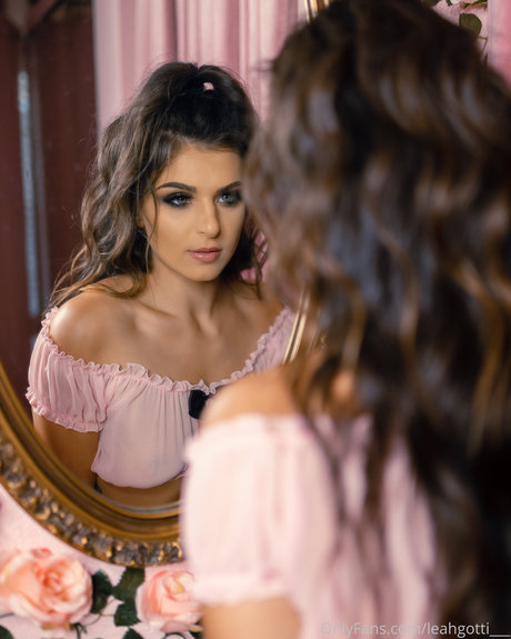 Leah Gotti pretty pornstar picture