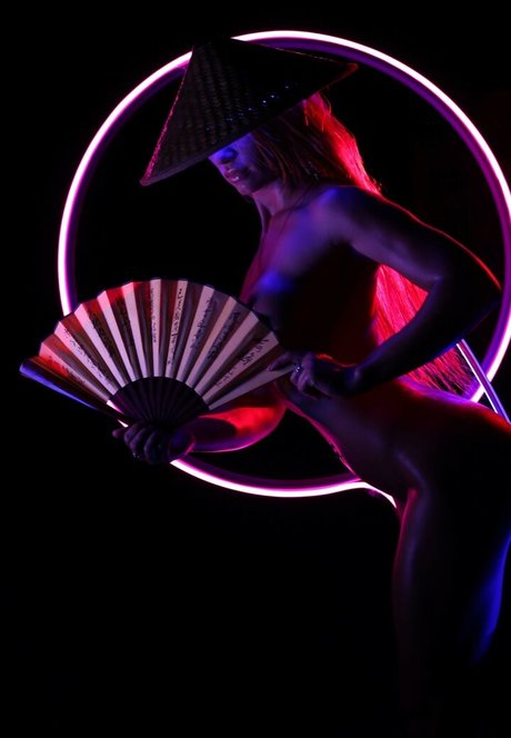 Anasteysha goldstar best star pics