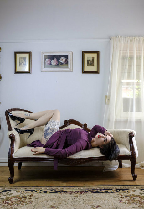 Ava Twitchling model hot picture