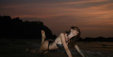 Smoky Girl 21 pornstar pic