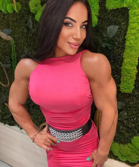 Elisabeta Ionita model free photo