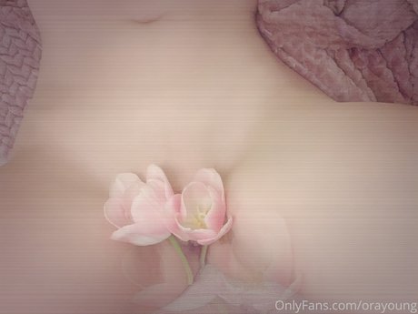 Ora Young star pretty pic