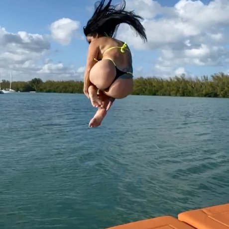 lesbian anal strapon onlyfans adult gallery