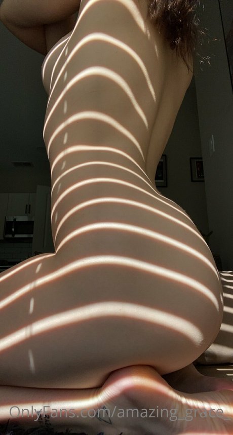 squirt teen onlyfans hot naked image